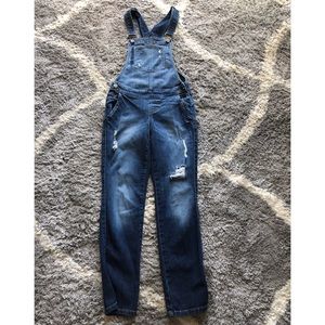 Women’s overalls really cute size 23 Guess